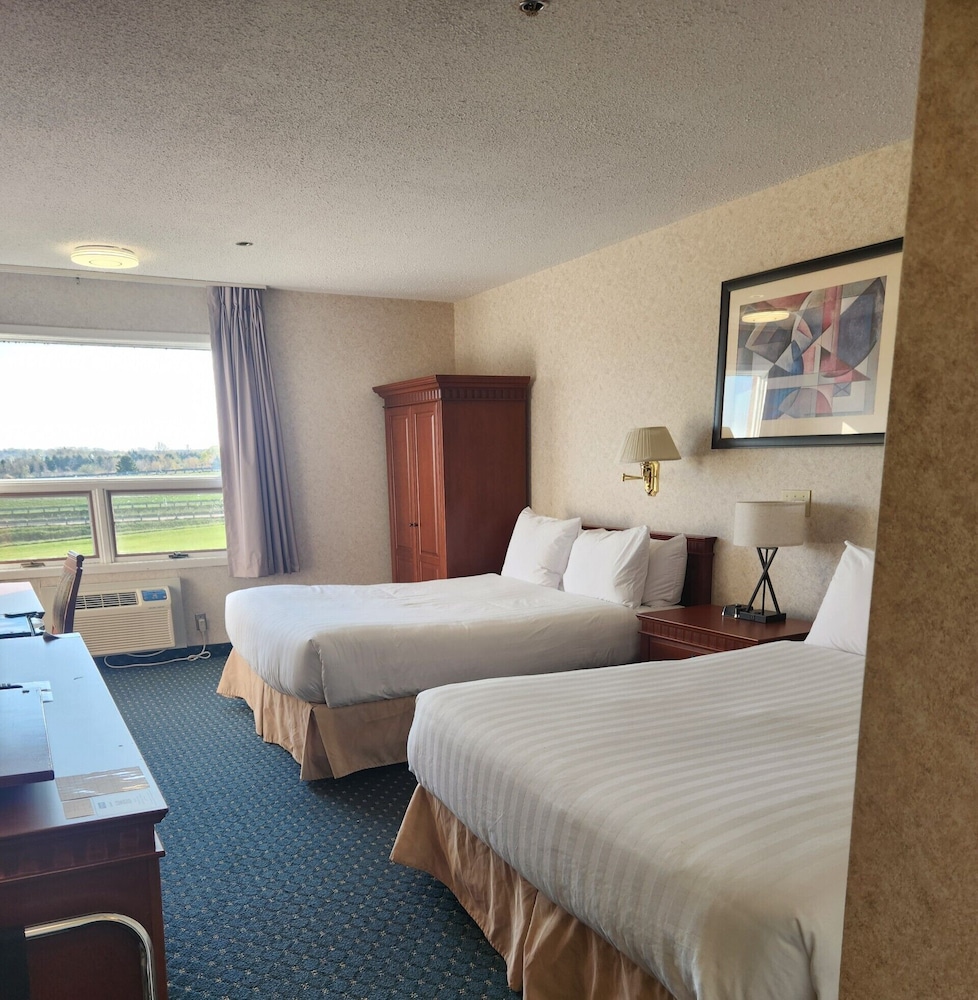Premium Room, 2 Queen Beds, Non Smoking - Photo 4