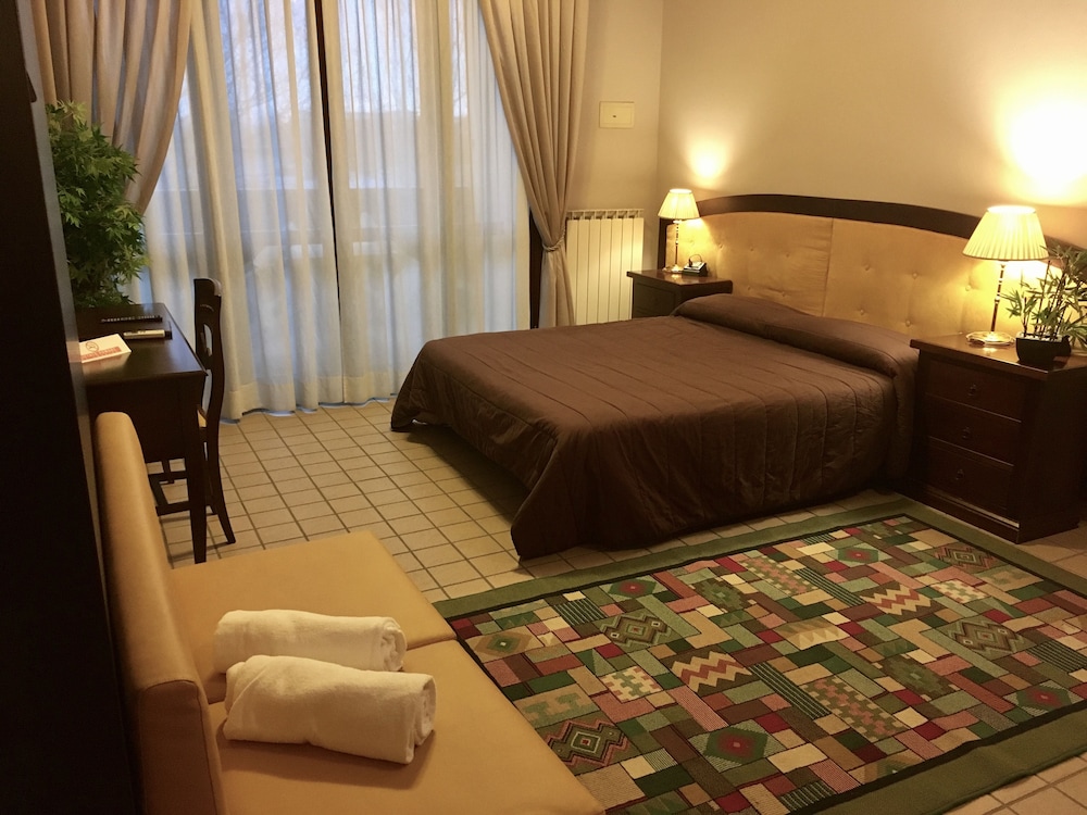 Business Double Room Single Use photo 1