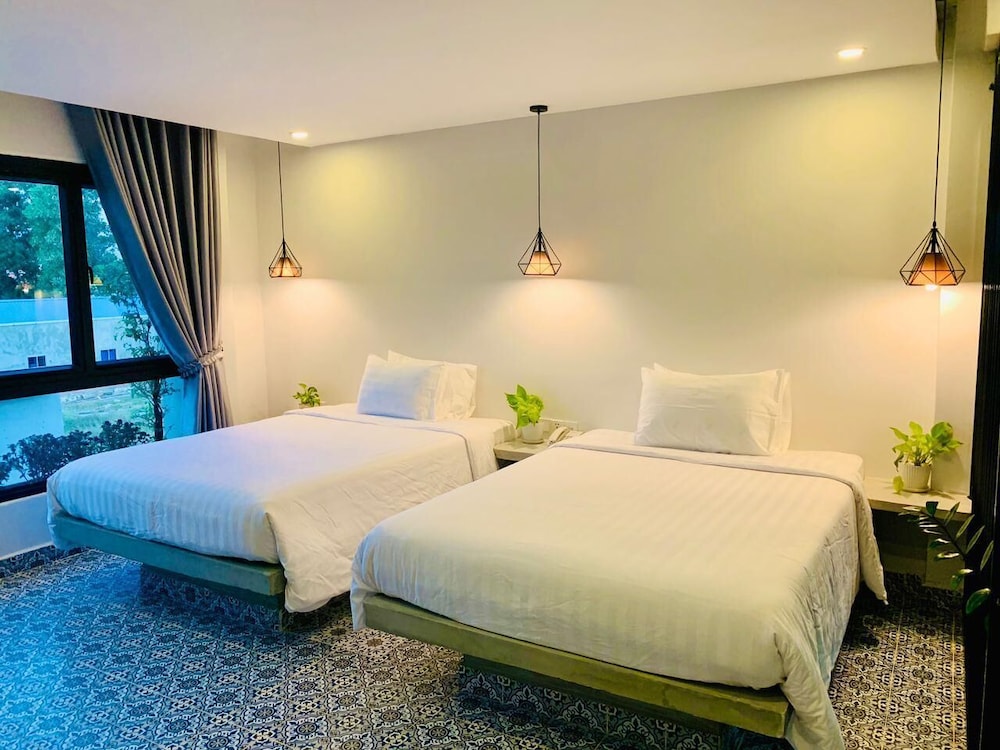 Executive Suite Family Mountain View