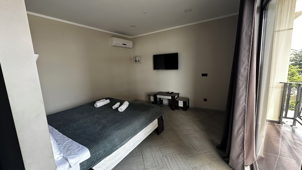 Superior Triple Room, Kitchen