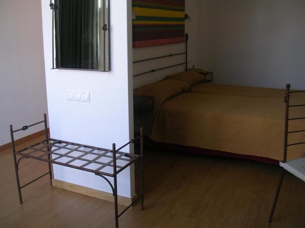 Single Room photo 3