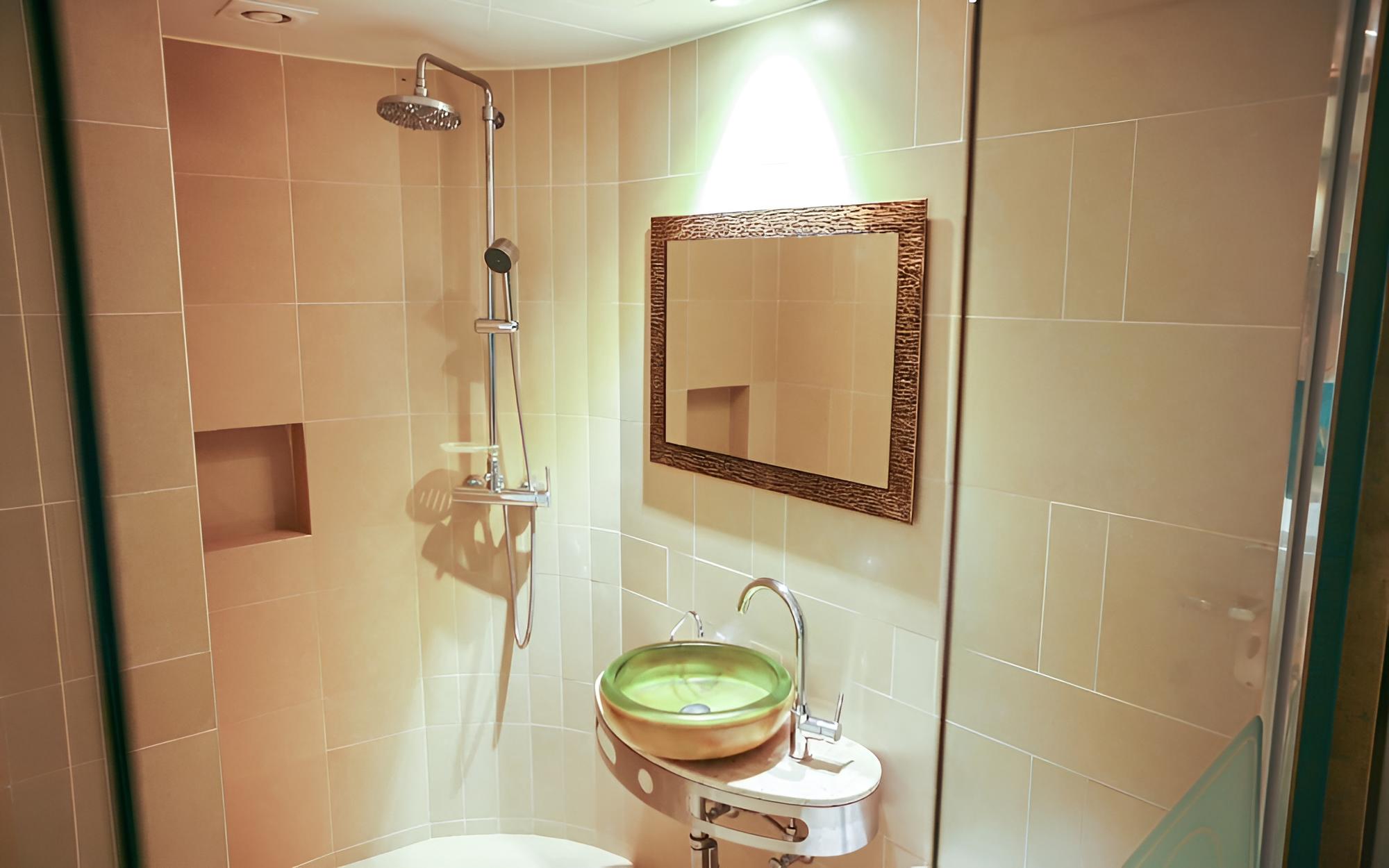 Room (Standard walk-in special (no parking ) - Photo 4