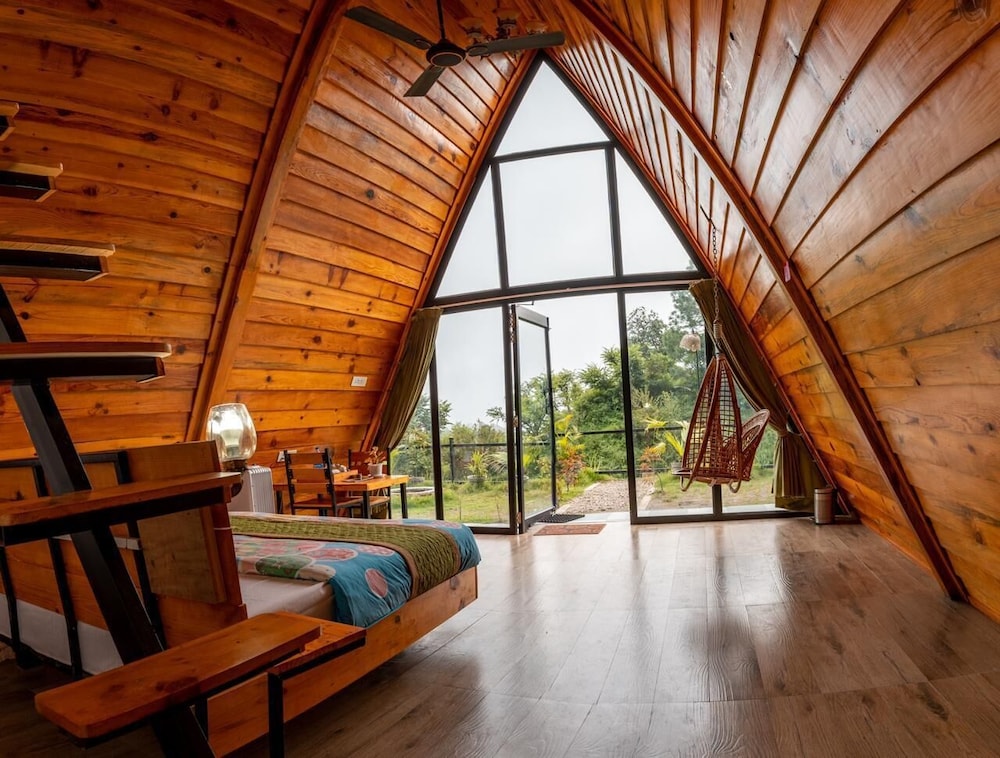 Premium Wooden A Cottage - Photo 10