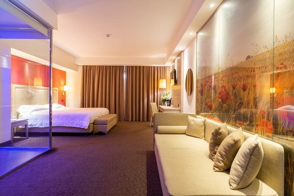 Junior Suite, Garden View photo 1