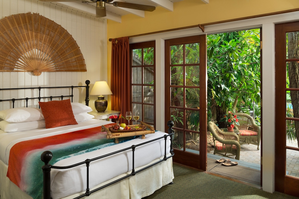 Poinciana Patio, Pool View, Patio - Adult Only