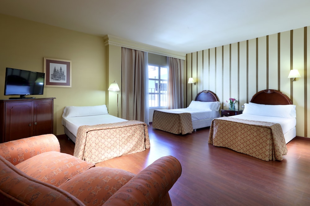 Triple Room - Photo 1