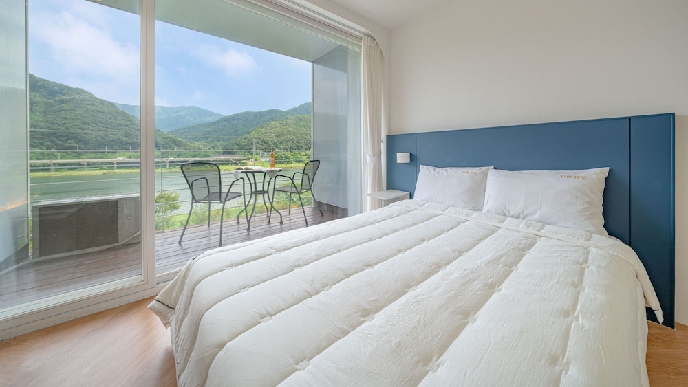Basic Room, 1 Bedroom (Daisy(River View)) - Photo 4