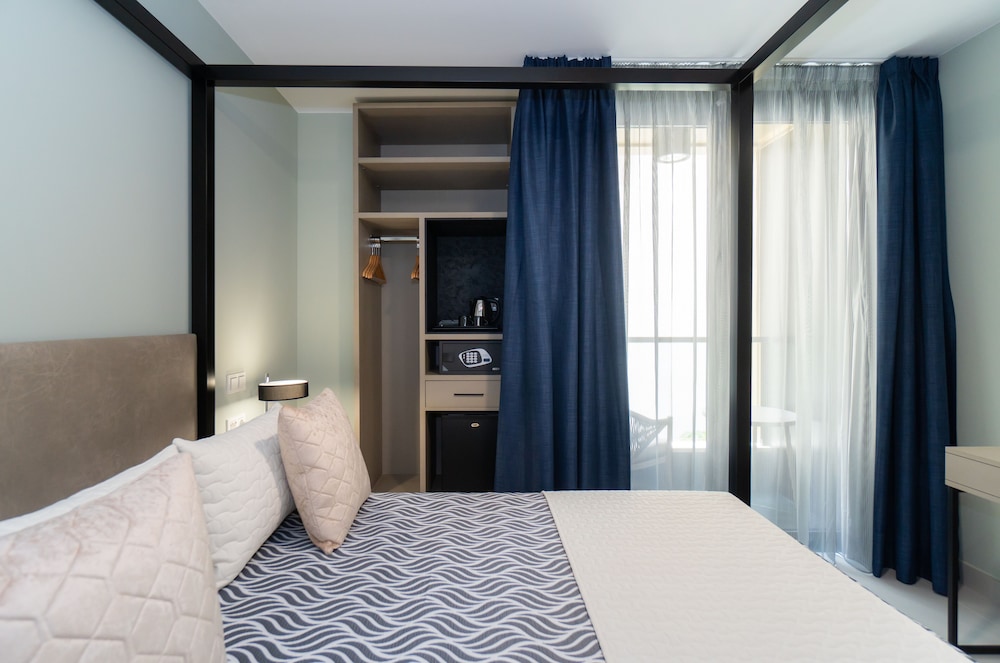 Classic Double Room - Photo 7