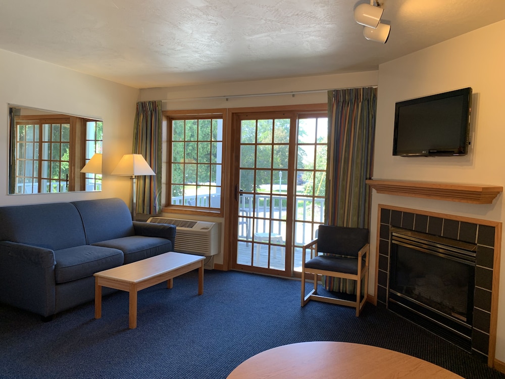 Queen Suite photo 1