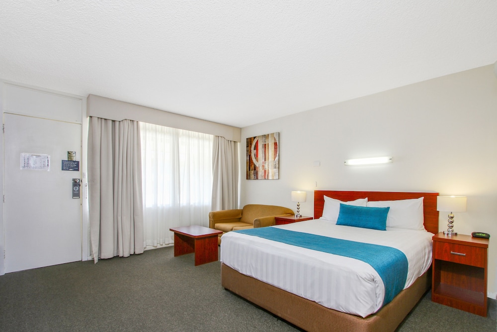 Deluxe Room, Kitchenette, Free Wi-Fi & Parking