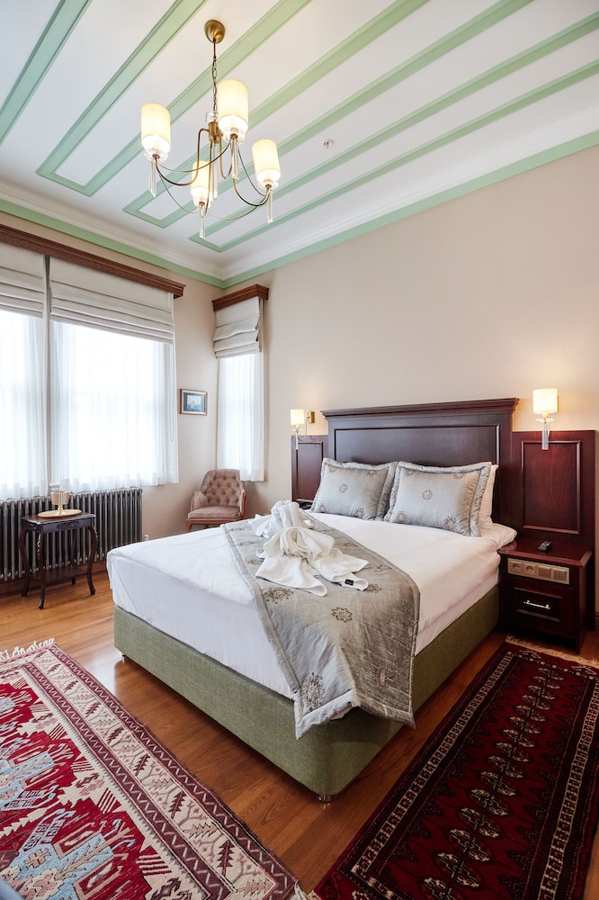 Deluxe Triple Room, 1 Bedroom, Non Smoking photo 2