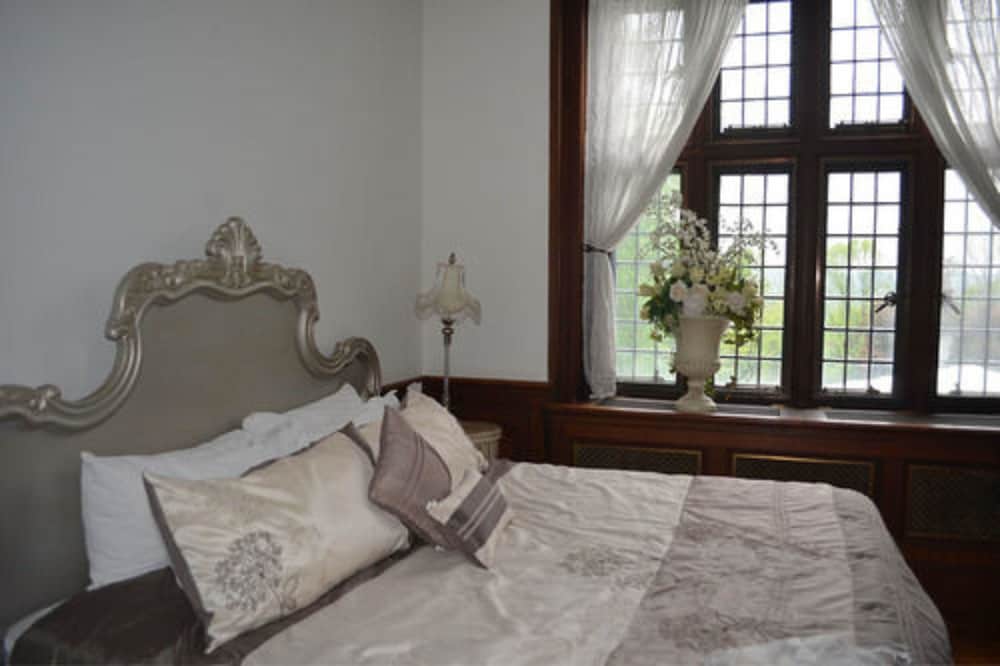 Suite, Private Bathroom, Garden View (Queen Antoinette Suite) photo 3