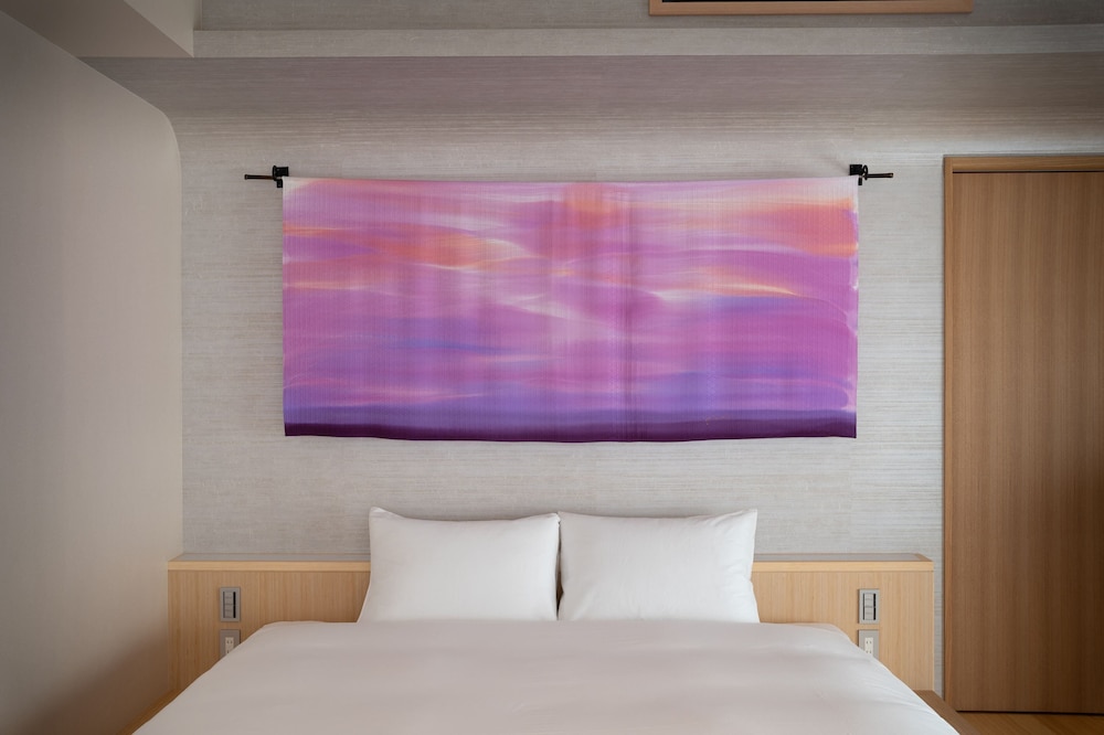 Deluxe King Room - Photo 6