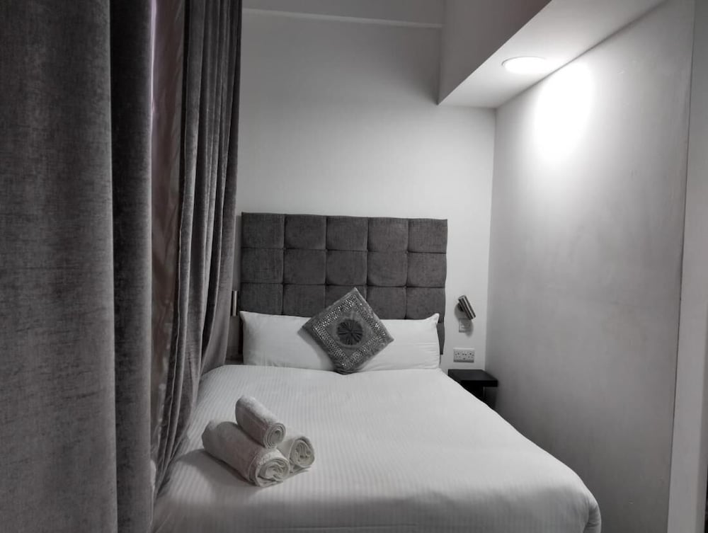Apartment, 1 Bedroom, Smoking
