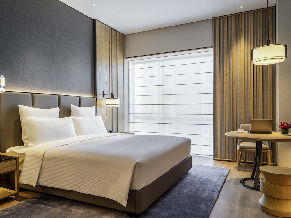 Deluxe Room, 1 King Bed