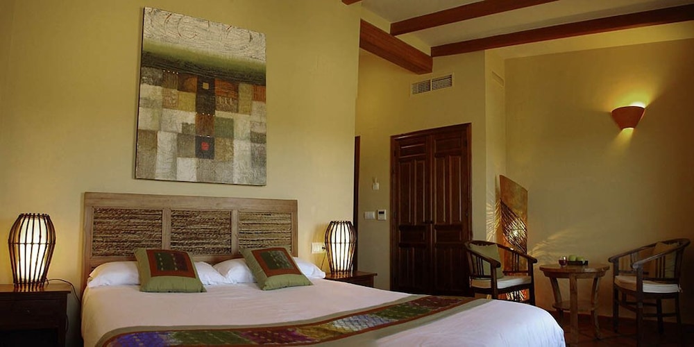 Habitación Doble Estándar, 1 Cama Queen, Vista a la Montaña, en la Ladera de la Montaña