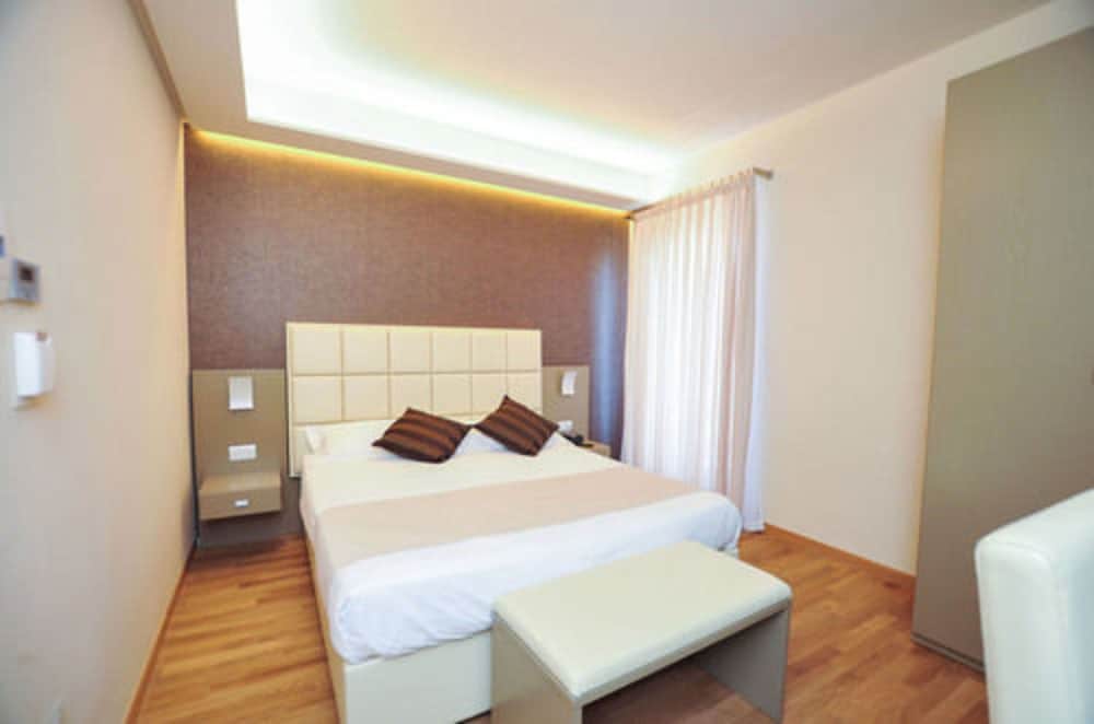 Economy Double Room photo 3