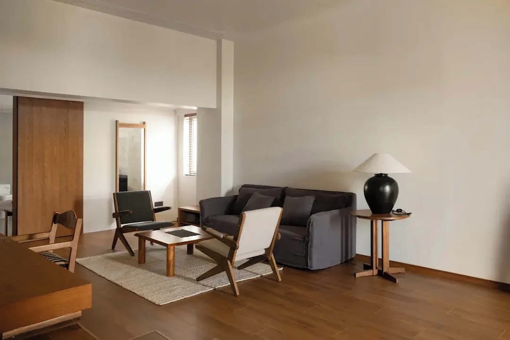 Premier Suite, Hill View