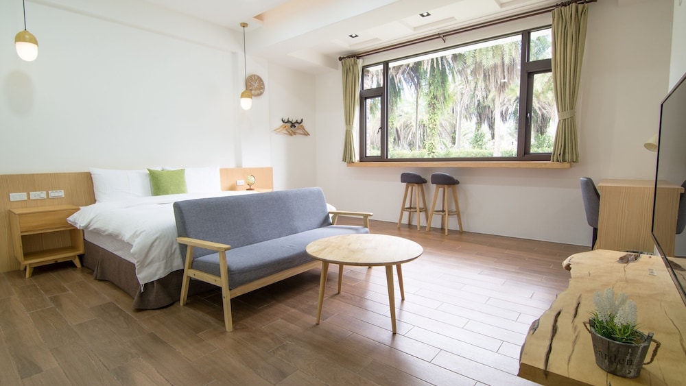 Classic Double Room, 1 Queen Bed, Garden View photo 1