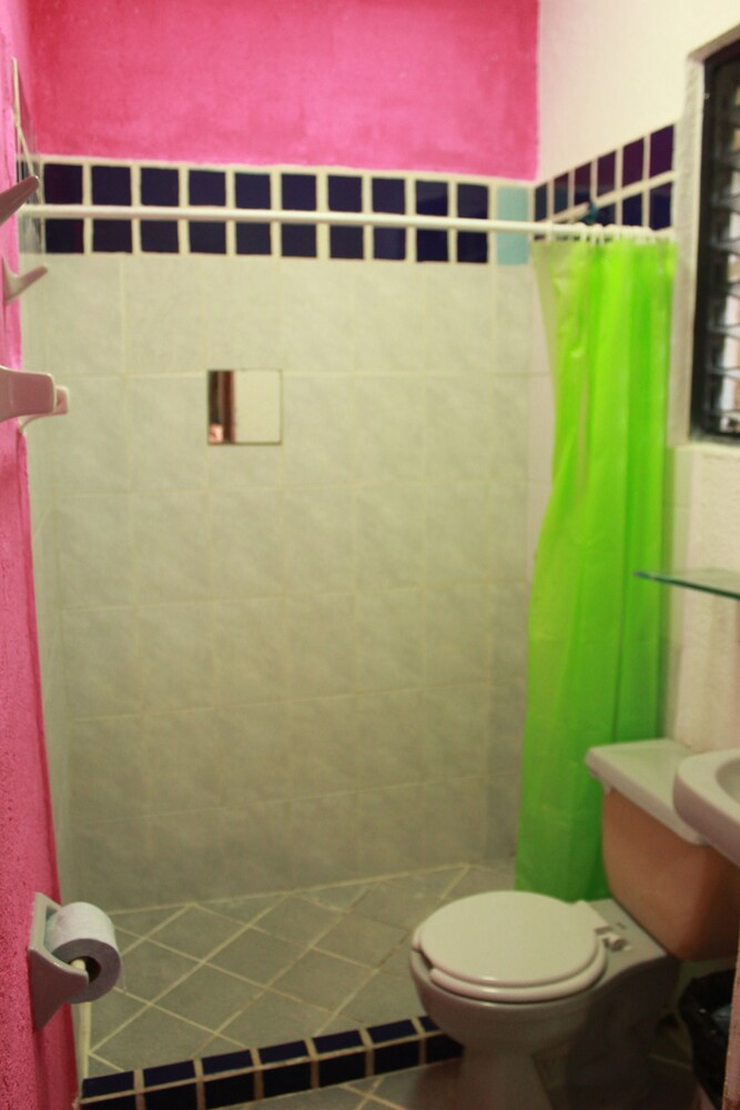 Family Room, Multiple Beds photo 2