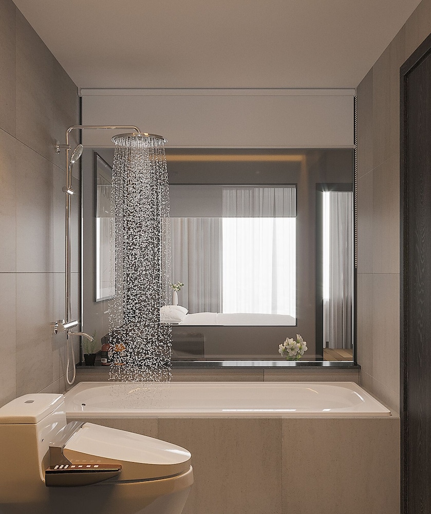 Superior King 2 Bedroom - Photo 13