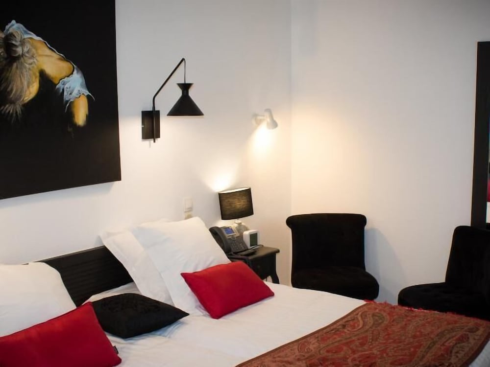 Romantic Twin Room, Ensuite (Vanille) photo 3