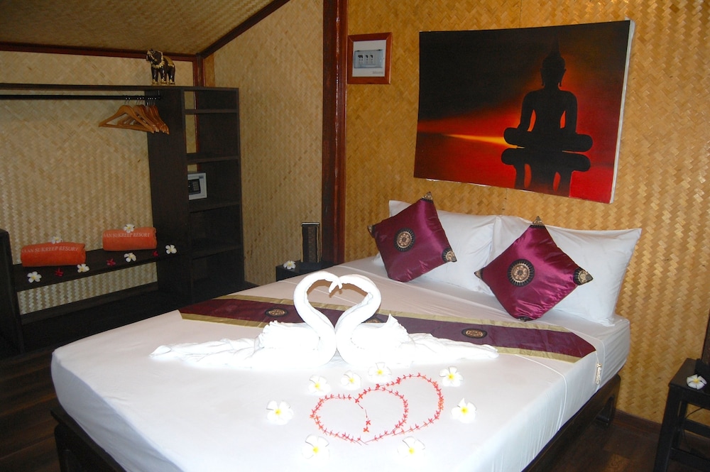 Deluxe Bungalow, 1 King Bed photo 2