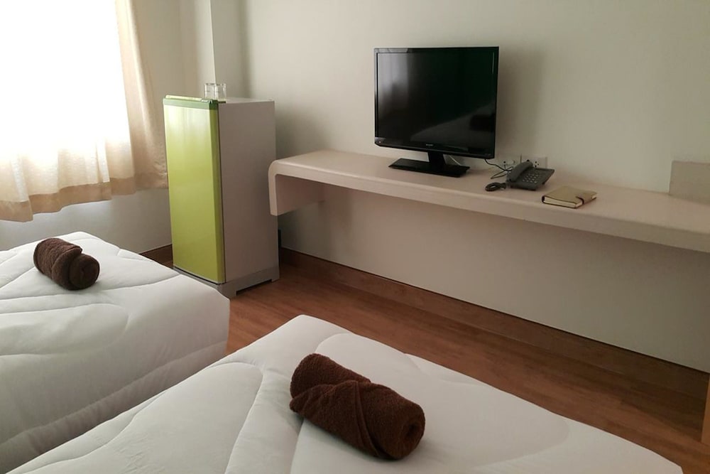 Deluxe Twin Room photo 2