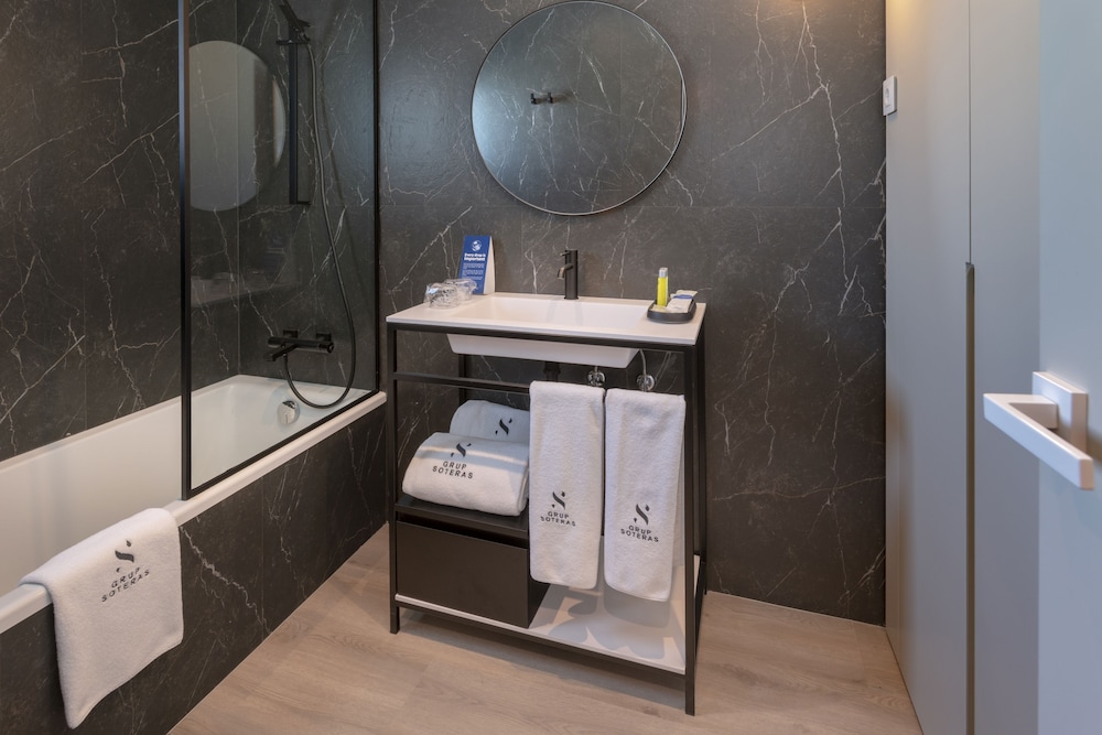 Executive Room, Sea View - Photo 12