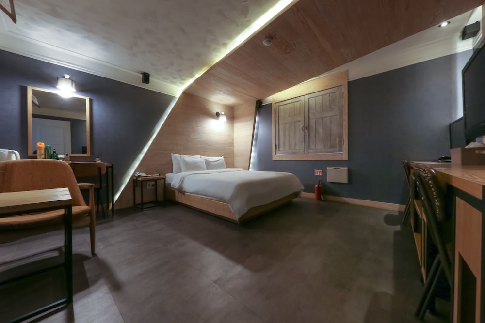 Premium Double Room