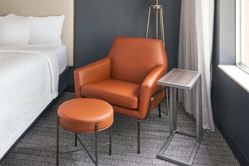 Room, 2 Queen Beds (Hearing Accessible) photo 2