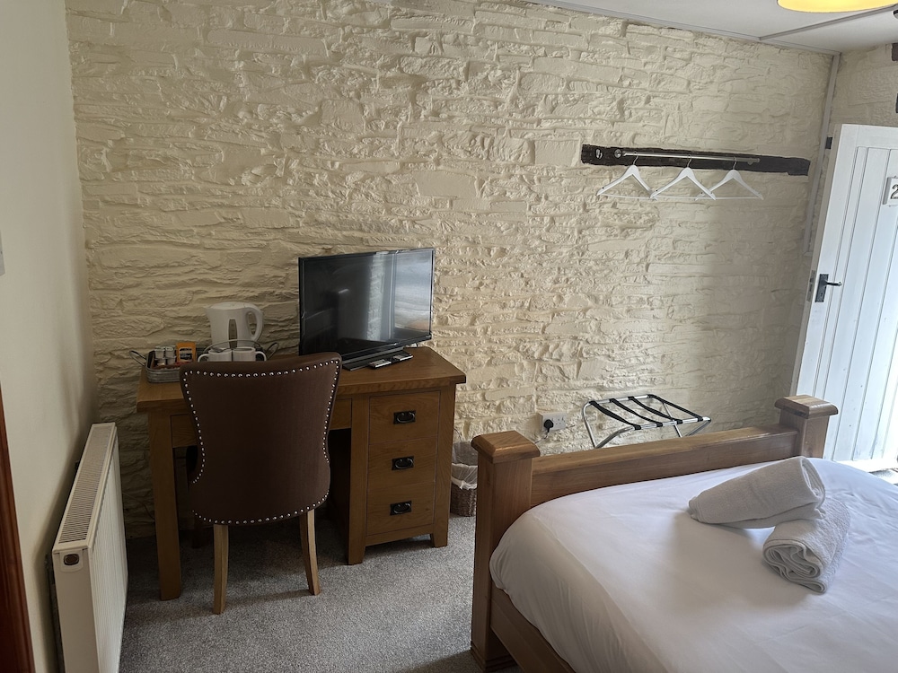 Standard Double Room photo 3