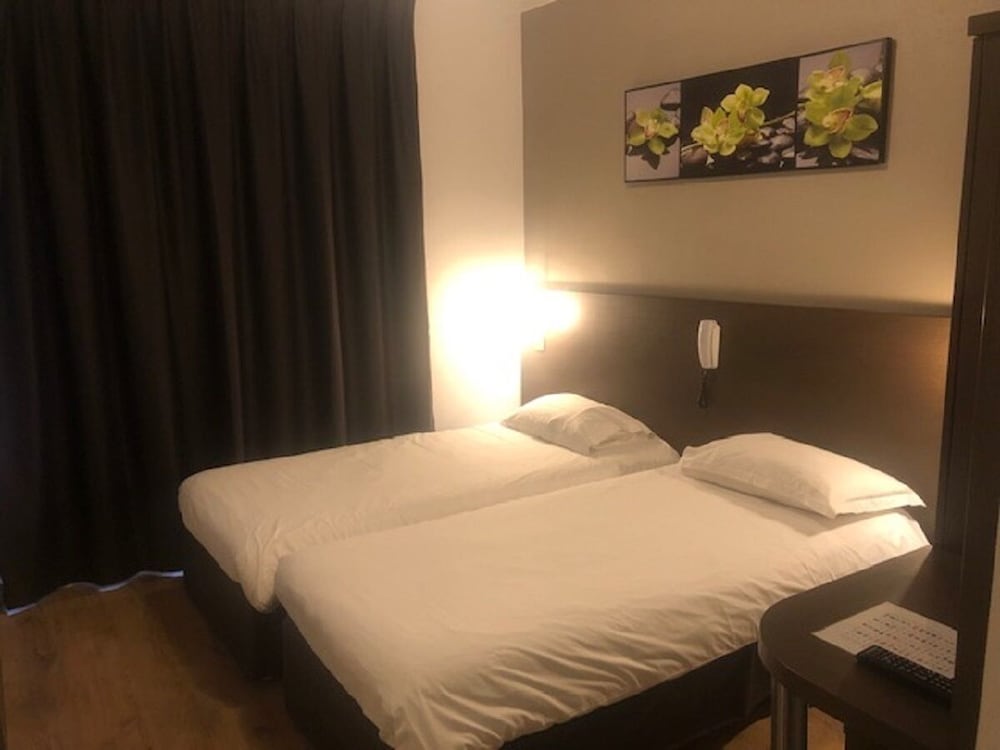 Comfort Twin Room - Photo 4