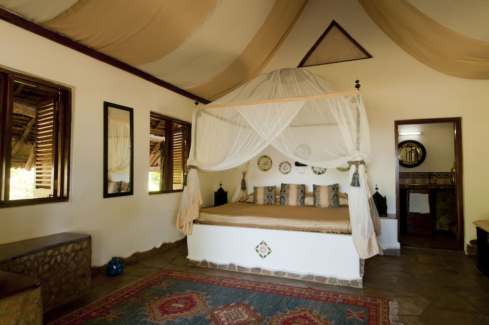 Double Room, 1 King Bed, Sea View, Sea Facing photo 3