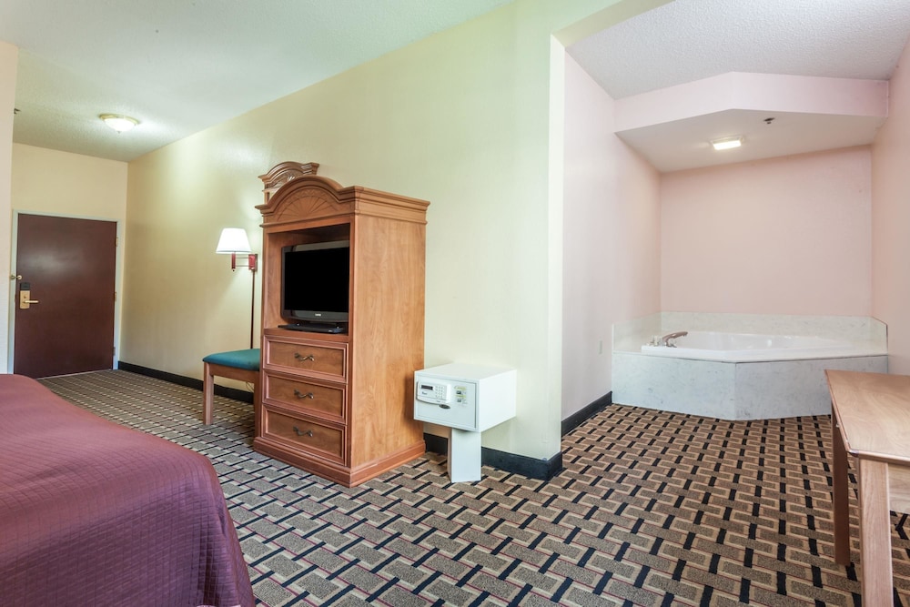 Suite, 1 King Bed