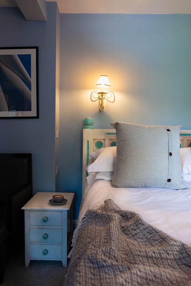 Classic Twin Room - Photo 1
