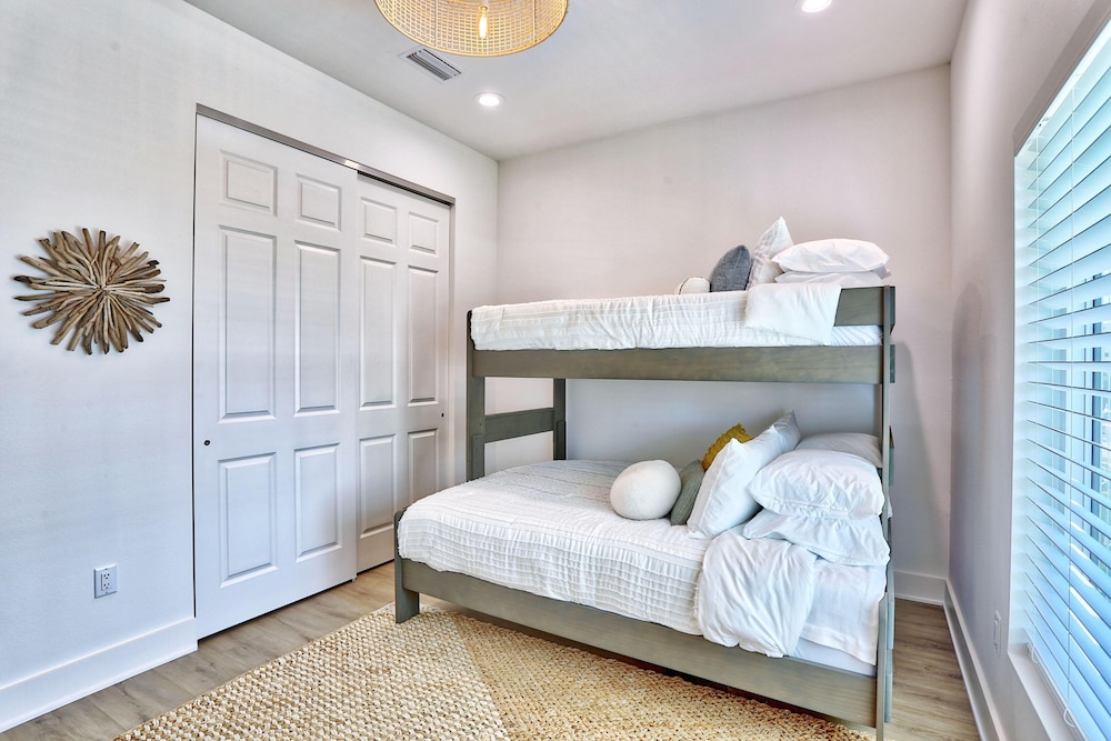 Triple Room, City View photo 2