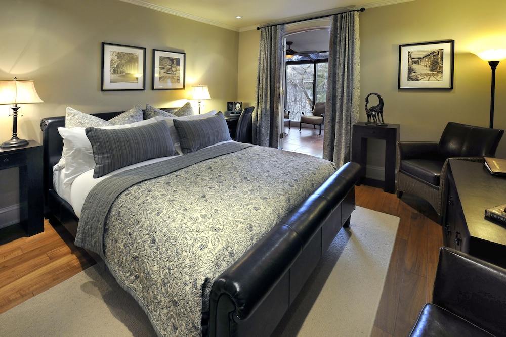 Premium Room, 1 Queen Bed