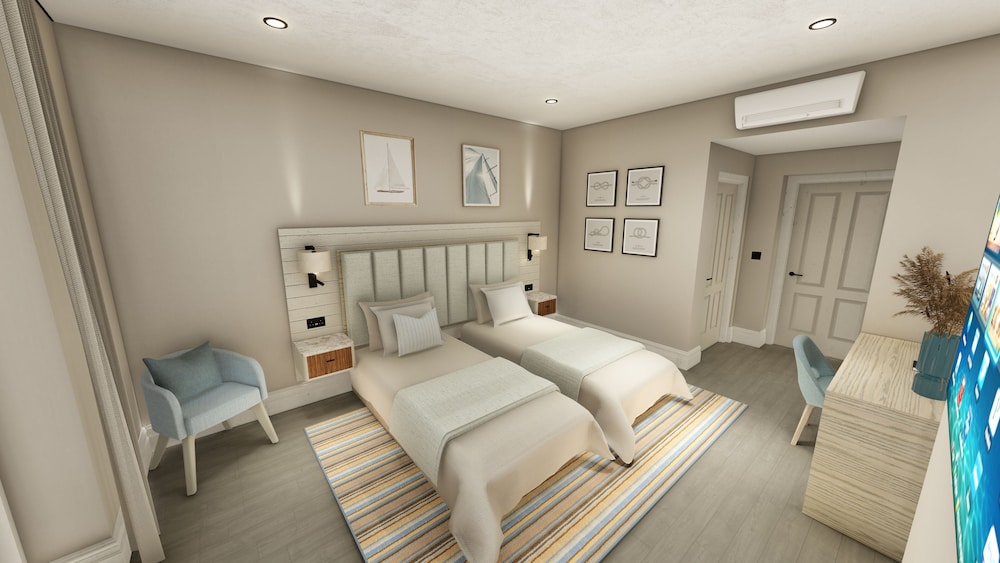 Classic Double or Twin Room, 1 King Bed, Mobility Accessible, Sea View