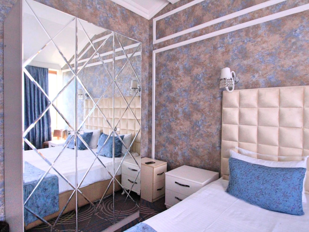 Standard Twin Room, City View photo 2