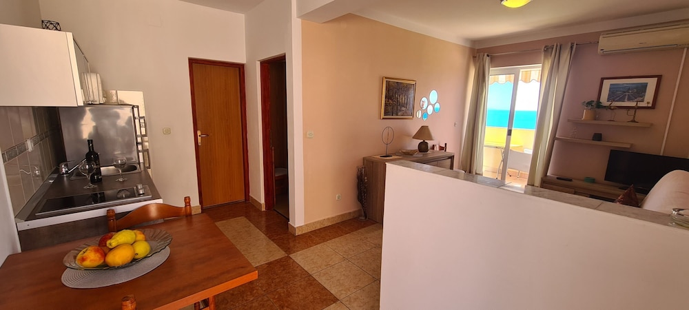 Apartment (A5) photo 2