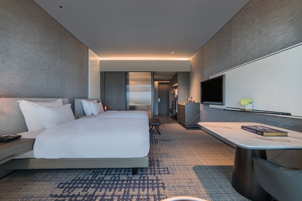 Standard Room, 2 Double Beds (Work Life) photo 2