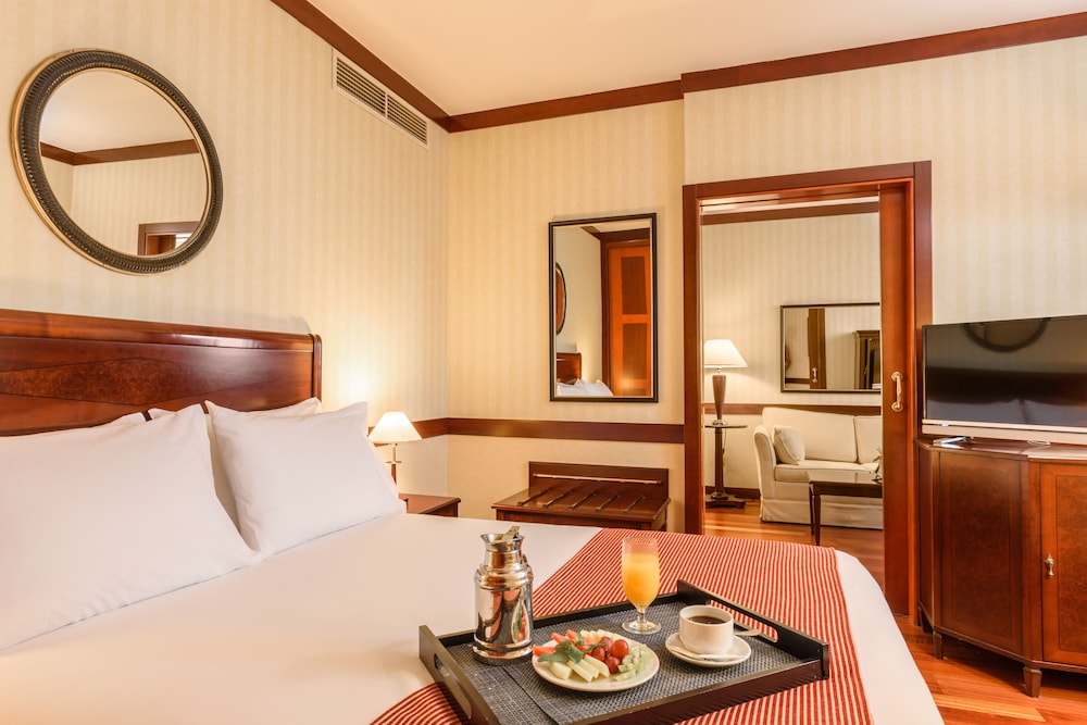 Premium Room - Photo 3