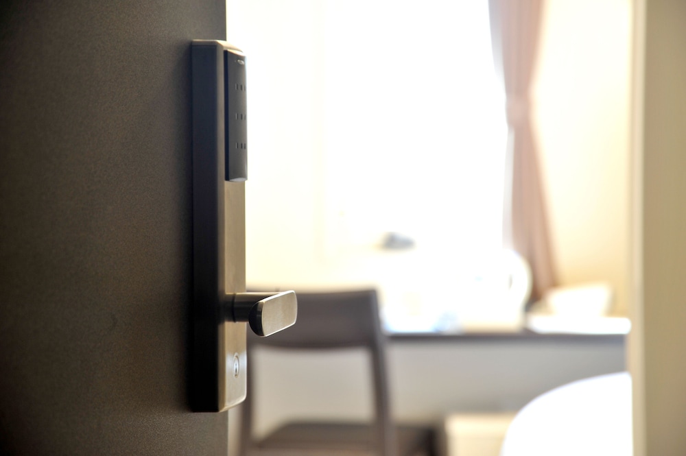 Semi Double Room, Smoking photo 3