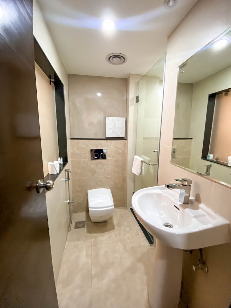 Classic Double Room - Photo 5
