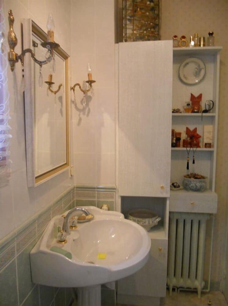 Double Room, Private Bathroom photo 3