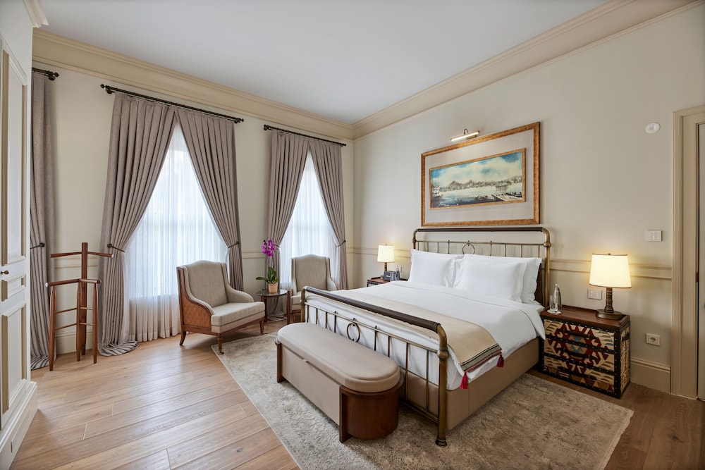 Deluxe Room, 1 King Bed