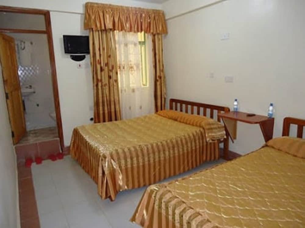 Standard Double Room photo 3