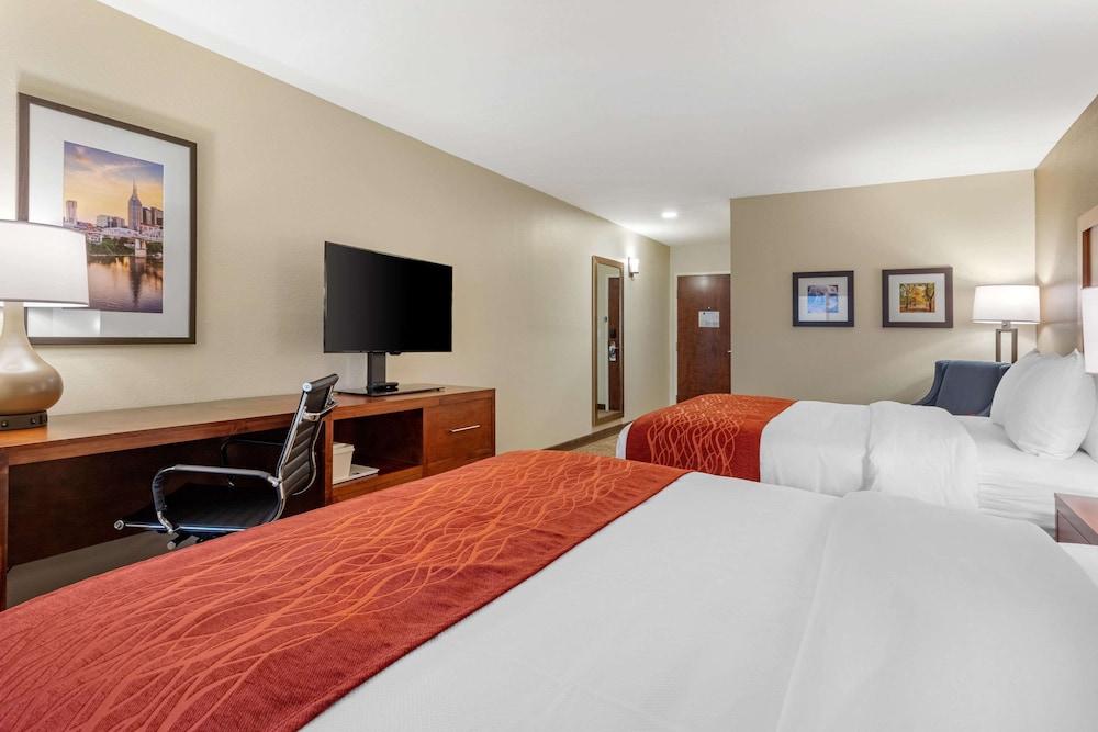 Standard Room, 2 Queen Beds, Non Smoking - Photo 3