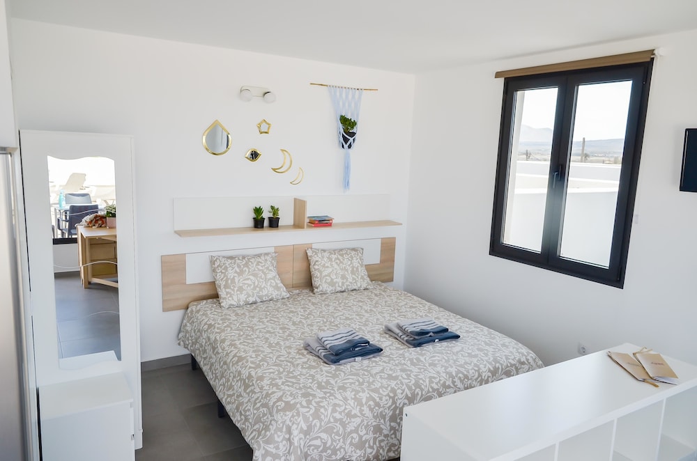 Panoramic Studio Suite, Private Bathroom